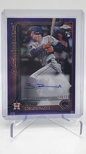 2025 Topps Chrome - Rookie Autographs Zach Dezenz #RA-ZD Viola Rifrattore /250 - Foto 1 di 2