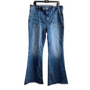 American Eagle Super High Rise Flare Jeans NWT Size 18 Medium Wash - Picture 1 of 10