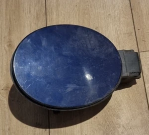 Jaguar X-Type ESTATE 2004-2010 FUEL FLAP DOOR /FILLER BOWL DARK BLUE - Picture 1 of 3