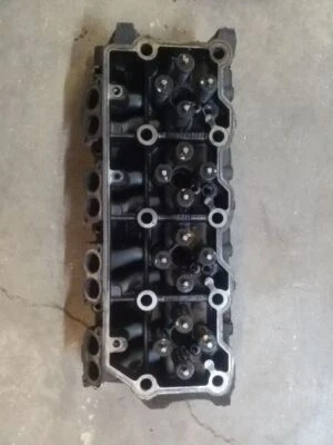 Culata diésel 6,0 L para Ford F250 F350 E350 E450 2006-2010 Foto 1 de 4