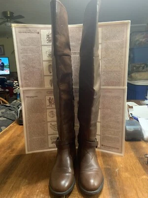 Botas de Equitação Shoedazzle Tally Acolchoadas Planas Alta Marrom Tamanho 5.5 Joelho Alto - Imagem 1 de 4