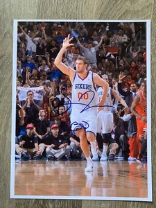 Spencer Hawes Autographed Signed Authentic 8.5x11 Photo Philadelphia 76’ers - Picture 1 of 2