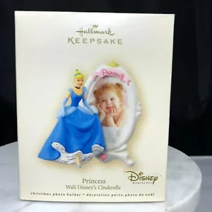 Hallmark Keepsake Ornament 2007 Princess Walt Disney's Cinderella Photo Holder - Picture 1 of 2