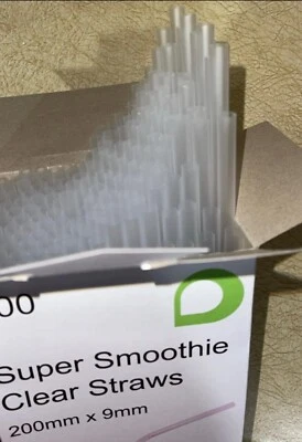 Clear 9mm Wide Straight Jumbo Straws For Milkshakes Smoothies Slush 200mm Long - Image 1 of 4