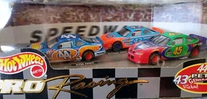 The Petty's Hot Wheels Pro Racing Richard, Kyle And Adam Petty 1/64 Set Never... - Picture 1 of 3