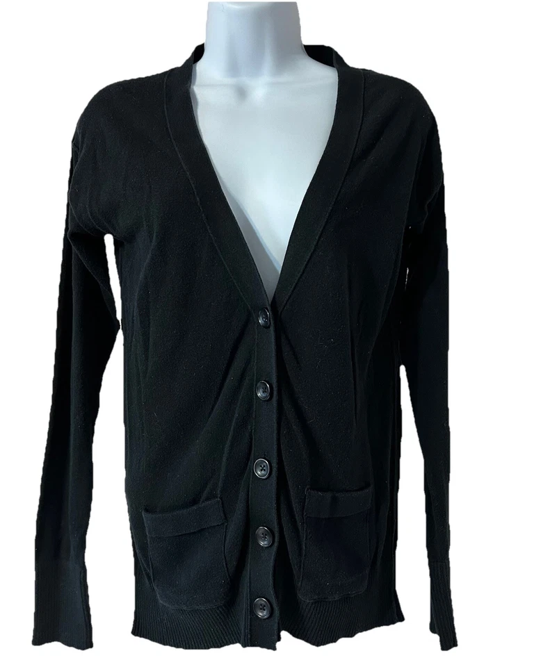 Cárdigan con botones Mossimo Supply Co para mujer pequeño negro cuello en V 5 botones algodón Foto 1 de 4