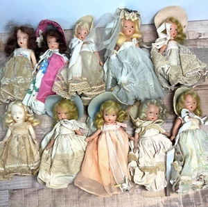 Vintage Nancy Ann Bilderbuch Puppen 10 Biskuitpuppen mit Originalkleidern & - Bild 1 von 2