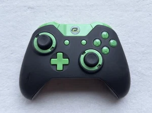 OpTic Gaming Scuf Controller (Untested) Greenwall - Picture 1 of 2