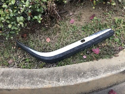 BMW E38 740iL 750iL 740i 728i 735iL 730i 728iL 735i 730iL Bumper Impact Moulding — 第 1/4 张图片