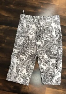 Susan Bristol women's capri pants black and white Sz 8 AA13 - Picture 1 of 8