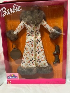 Barbie Moda Avenue Abrigo Colección Abrigo Largo Marrón Accesorios de Piel Falsa 2001 - Imagen 1 de 2