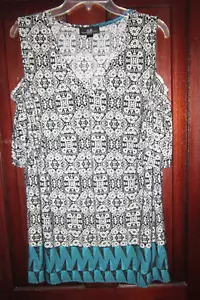 AGB Woman Plus 1X Stretch Top Blouse Shirt Tunic Cold Shoulder Floral Print SS - Picture 1 of 3