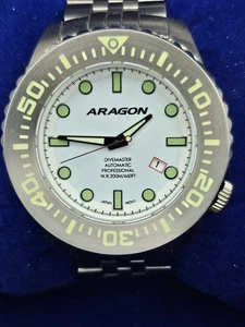 Montre pour homme Aragon Divemaster A254 cadran blanc plein lumen automatique 50 mm - Photo 1/9