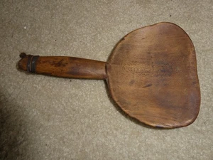 Antiguo cucharón primitivo de madera tallada a mano o cuchara grande - Imagen 1 de 2