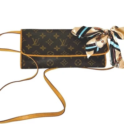 Louis Vuitton Twin Pochette GM crossbody clutch purse - Image 1 of 4