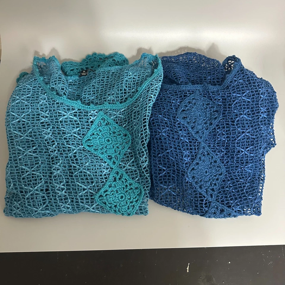 Lote de 2 Top Lisa International Talla XL Azul Verde azulado Cinta Crochet Manga Campana Foto 1 de 4