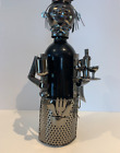 Wein Flaschenhalter Flaschenstnder aus Metall Deko Figur Skulptur Kellner Koch