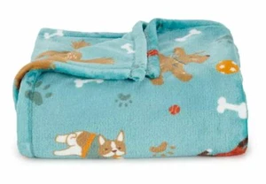 NEW Holidays DOGS WITH BONES Throw Blanket Fluffy Oversize Super Soft 60x72 GIFT - Picture 1 of 1