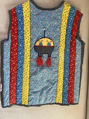 Vintage Handmade Quilted Aliens UFO Vest Child 7-9Y - Image 1 of 4