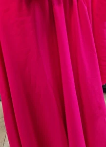 BRAND NEW Beautiful bright pink colour lightweight crepe fabric width 148 cm. - Picture 1 of 2