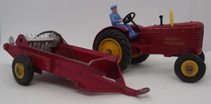 Dinky 301 Massey Ferguson Traktor mit Dinky 321 Dungstreuer (DT2282) - Bild 1 von 14