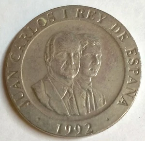1992 SPAIN 200 PESETAS - THE BEAR & THE STRAWBERRY TREE COIN CIRCULATED. - Picture 1 of 2