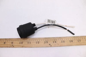 Eaton 145 Pigtail Lamp Holder Rubber â250V 660W Nickel-Plated Copper Black - Picture 1 of 1