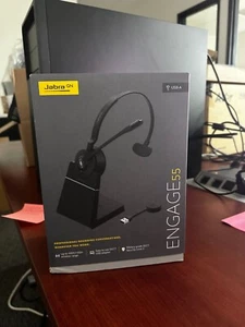 Casque sans fil mono USB-A Jabra Engage 55 avec support de charge 9553-455-125 - Photo 1/7