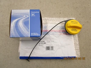 07 - 11 CHEVY TAHOE LS LT LTZ FUEL GAS TANK FILLER CAP WITH TETHER OEM NEW GT295 - Imagen 1 de 4