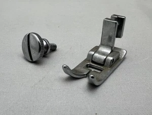 Kenmore 385.12102990 Sewing Machine Metal Presser Foot & Screw Replacement Part - Picture 1 of 10