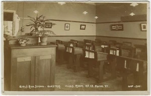 GIRLS HIGH SCHOOL, DENMARK ROAD, INTERIOR, GLOUCESTER - Gloucestershire Postcard - Picture 1 of 2