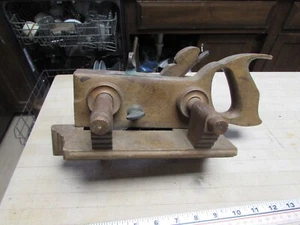 VINTAGE ANTIQUE Sandusky TOOL CO. WOOD SCREW PLOW PLANE with IRON Blade #119 - Picture 1 of 14