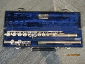 Gemeinhardt M2 flute with hard case. Made in USA - Picture 1 of 5