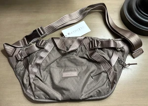 Neu Athleta Excursion Hüfttasche Umhängetasche taupe 88 $ - Bild 1 von 9