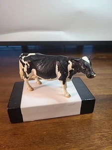 Schleich Black & White Dairy Cow Holstein AM Limes 69 D 73527 - Picture 1 of 10