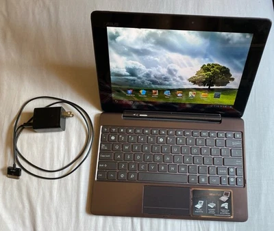 ASUS Transformer Pad Infinity 10.1 Inch TF700T Tablet W/ Keyboard - Image 1 of 4