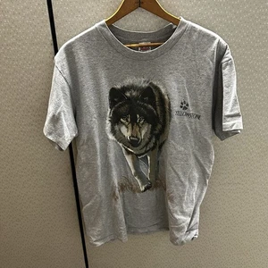 Camiseta De Colección Preencogida Yunque Yellowstone Gris Lobo Talla Grande Hecha en EE. UU. - Imagen 1 de 9