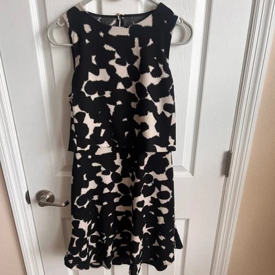 Banana Republic Dress Sleeveless Black Beige Print Flounce Hem Size 4 - Image 1 of 4