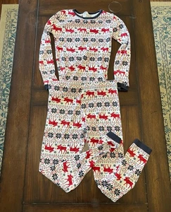 Winter Snowflake/Moose Long Sleeve Pajama Set Boys Large Holiday Christmas Unise - Picture 1 of 4