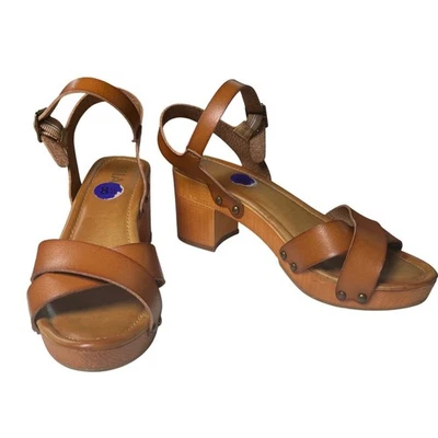 MIA Brown Criss Cross Platform Sandals Wood Heel Boho Retro 70s Size 8.5 - Image 1 of 4