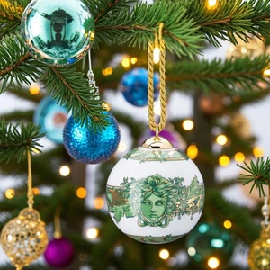 ​Set of 6 – Versace Medusa Garland Green Porcelain Christmas Balls  - Picture 1 of 6