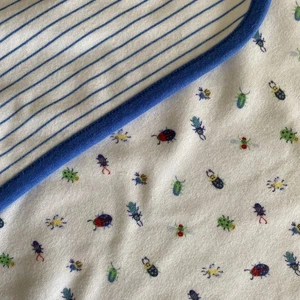Baumwolle blau weiß gestreift Bugs Baby Empfangsdecke Gymboree? - Bild 1 von 5