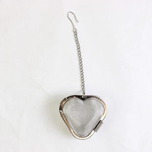 Heart Shaped Unbranded Stainless Steel Hanging Mesh Tea Infuser/Strainer - Picture 1 of 5