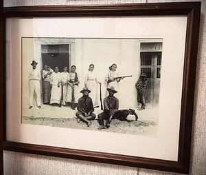 HISTORIC PHOTO, MONTERREY, MEXICO 1916 OF REVOLUTIONARIES, BOTH MEN & WOMEN - Picture 1 of 1