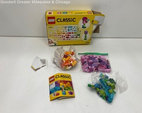 Open Box LEGO Classic Set (10694)
