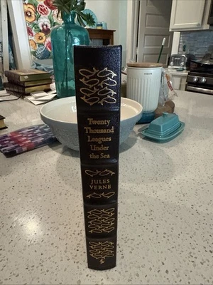 1977 EASTON PRESS-Twenty Thousand Leagues Under the Sea-JULES VERNE-Leather Foto 1 de 4