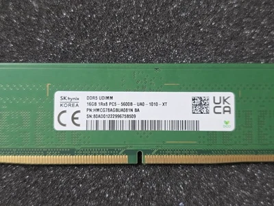 Módulo de memoria de escritorio SK Hynix 16 GB DDR5 5600 MHz PC5-44800 HMCG78AGBUA081N EE. UU.☆ Foto 1 de 2