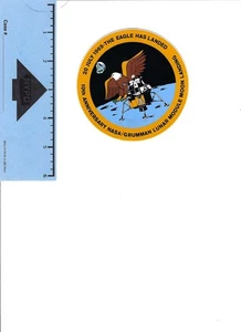 Adesivo GRUMMAN 1979 10° ANNIVERSARIO ATTERRAGGIO LUNARE -VINTAGE-HTF - Foto 1 di 1