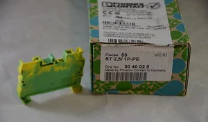 Lot of 27 - 3040025 - Phoenix Contact - Ground Modular Terminal Block - Picture 1 of 2