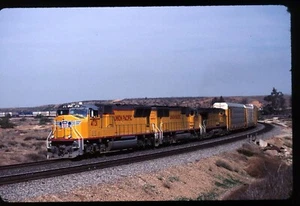 Original Rail Slide - UP Union Pacific 4731+ Beaumont CA 4-12-2002 - Picture 1 of 1